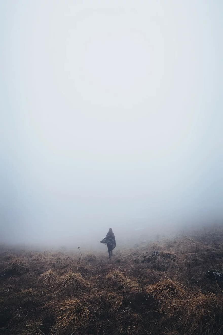 people, man, alone, travel, highland, cold, weather, fog, dark | Pikist