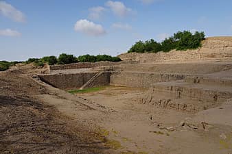 dholavira-archaeological-site-excavation-water-reservoir-khadirbet-kutch-kotada-timba-ruins-ancient-thumbnail.jpg